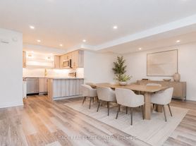 740 Avenue Rd S, Toronto, ON