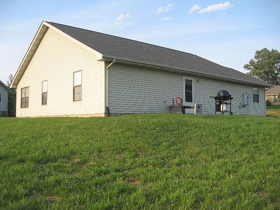 2nd image of 5526 Brandon Park Dr