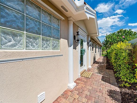 2nd image of 15437 Orlanda DR