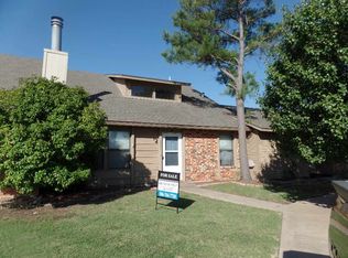 6803 NW Willow Springs Dr, Lawton, OK 73505