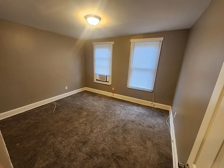 1105 Ashburton St #1 — Photo 9