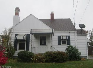 906 Curtis Ave, Cuyahoga Falls, OH 44221