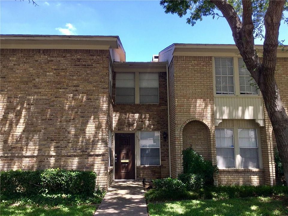 1st image of 519 Towne House Ln