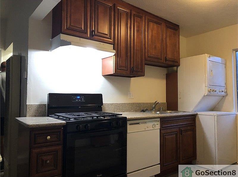 1st image of 11107 Avalon Blvd APT 6