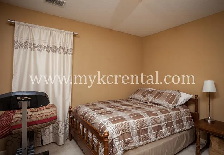 4228 Mission Rd — Photo 8