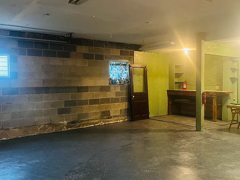 47 Cedar Aly — Photo 53