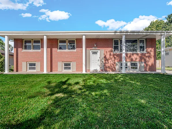 9430 Cleveland St, Crown Point, IN 46307