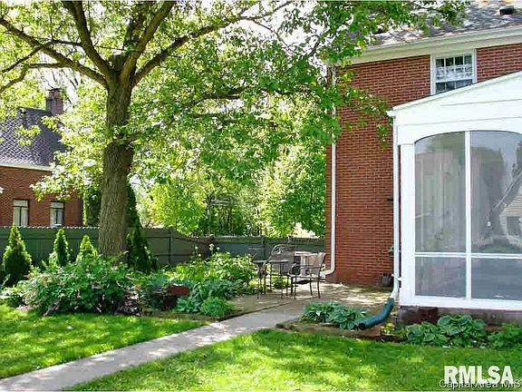 5th image of 297 Park Lane Dr