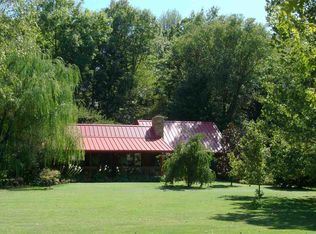 9350 Motz Rd, Evansville, IN 47720