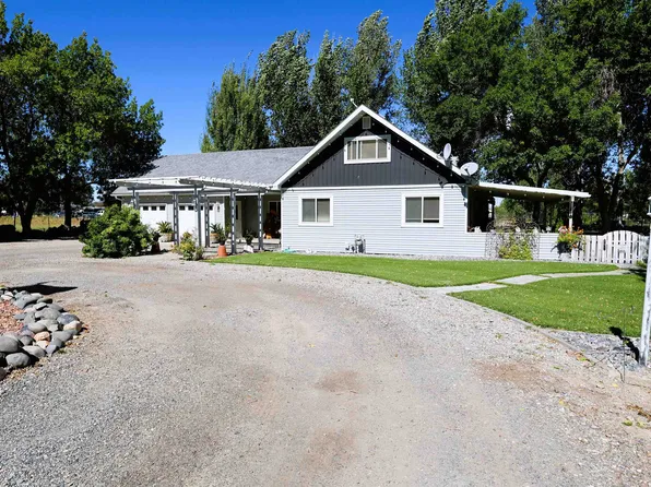 589 Maddox Ln, Powell, WY 82435