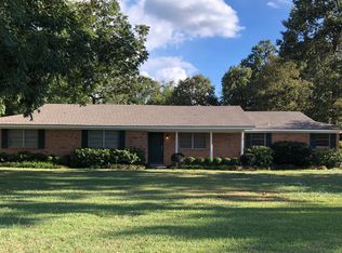 2808 Greenhills Dr, Kilgore, TX 75662