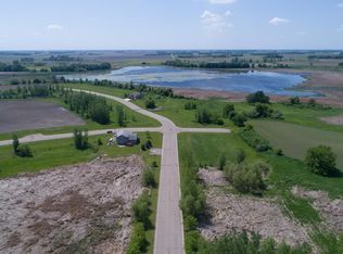 350 Lake Erin Dr, Green Isle, MN 55338