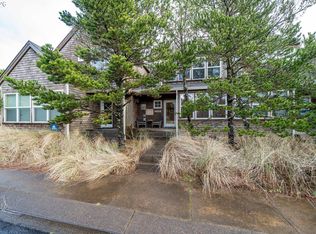 5902 Barefoot Ln, Pacific City, OR