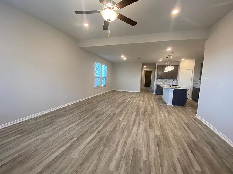 609 Silent Creek Cv — Photo 15