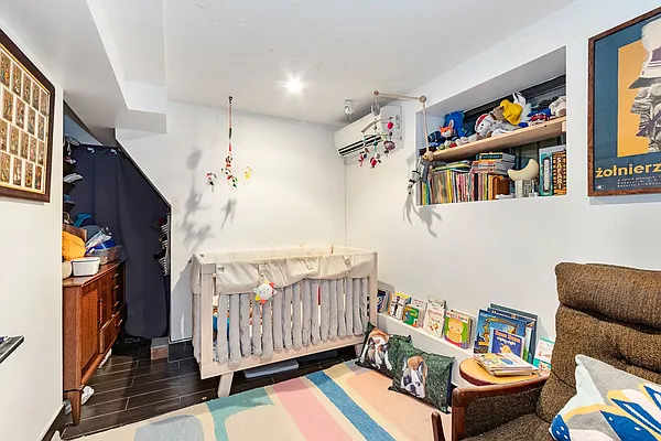 Rented by Compass | media 17