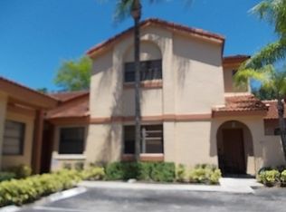17275 NW 60th Ct, Hialeah, FL 33015
