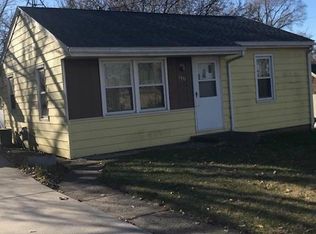 1433 E Creston Ave, Des Moines, IA 50320