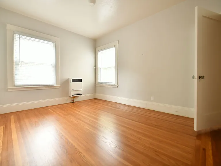 3733 Grand Ave — Photo 19