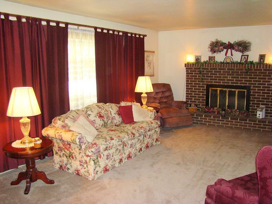 Living room 1