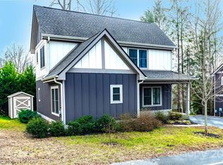 49 Pike Pl, Brevard, NC 28712