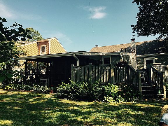 Large screened in porch 