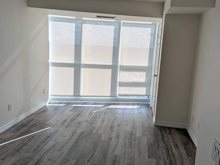30 Harrison Garden Blvd #1906 — Photo 23