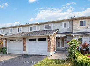 77 Lowry Sq, Toronto, ON M1B 1N7