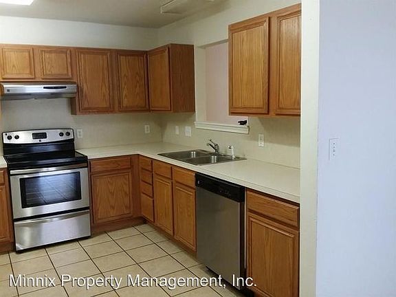 3rd image of 519 N Brentwood Ave APT A