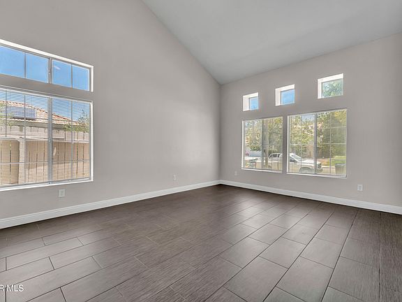 5th image of 4045 Lexington Ct