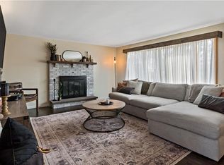 54 Ontario Ave, Cranston, RI 02920