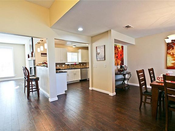 2nd image of 4124 Merriman Dr