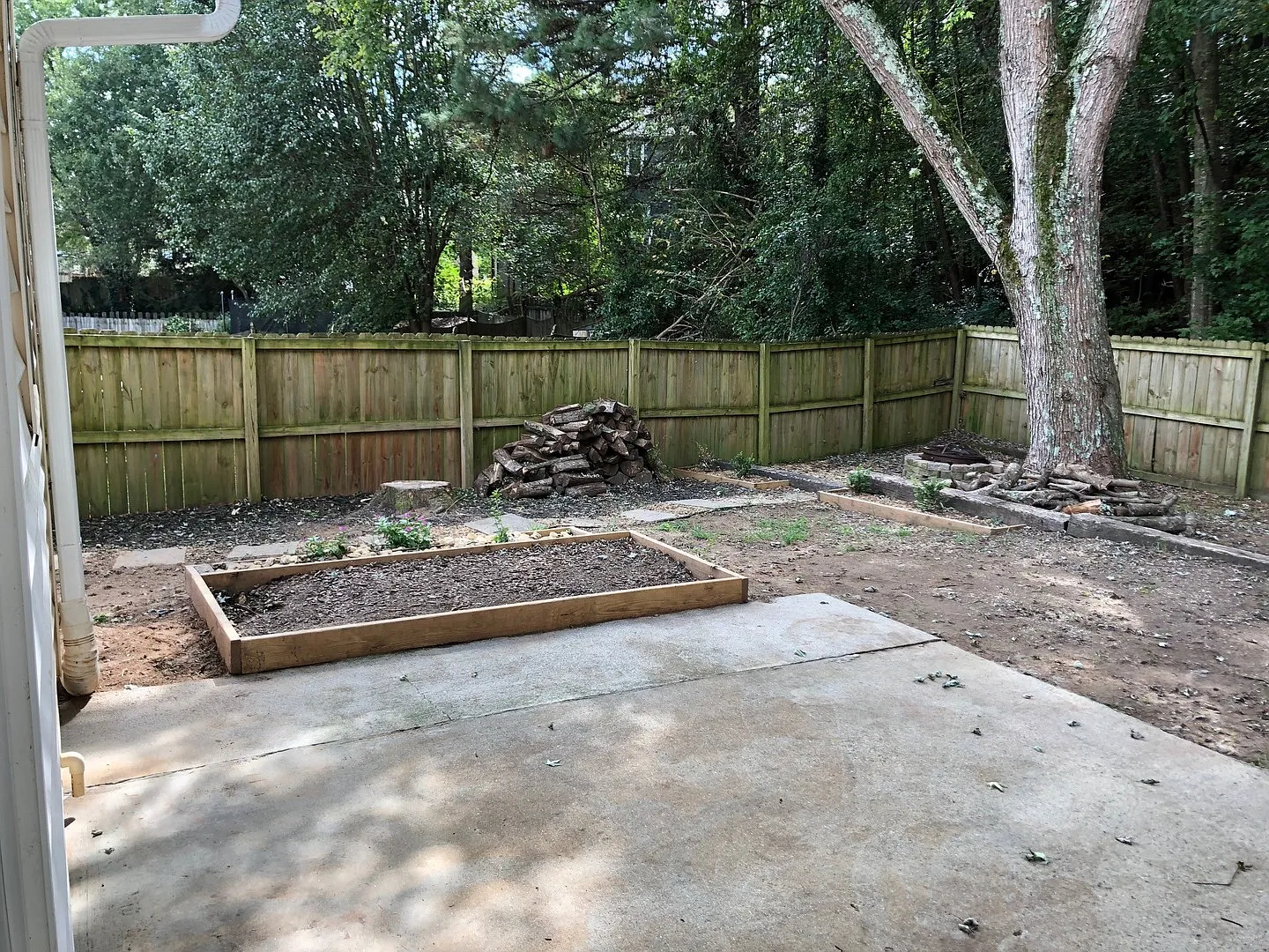 TownHome Near Downtown Kennesaw — Photo 3