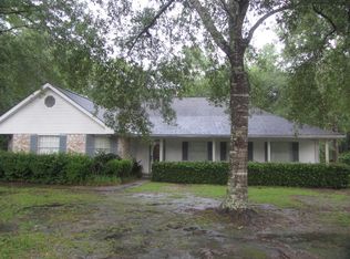 6016 Angler Dr, Picayune, MS 39466