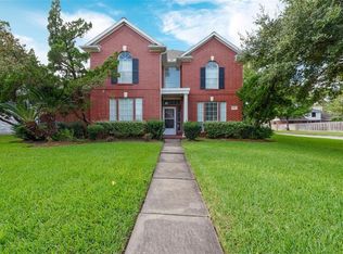 2402 Dixie Woods Dr, Pearland, TX 77581