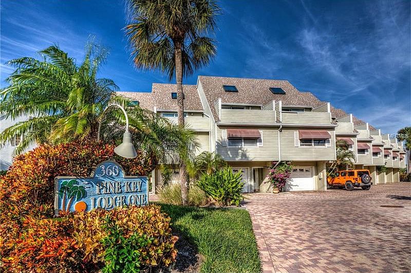 1st image of 360 Pinellas Bayway S