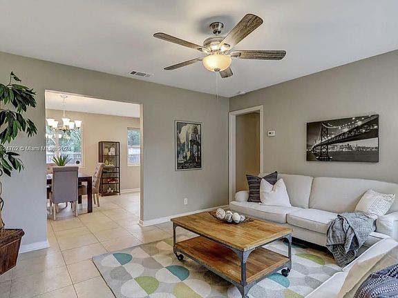 3rd image of 7430 Elvia Dr
