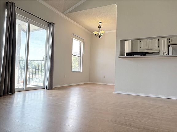 3rd image of 12166 Metric Blvd APT 250