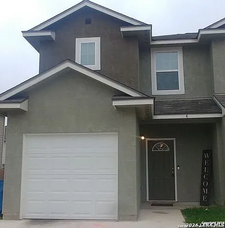 3 bed, 2.5 bath, 4700 sqft, $1,250 — Photo 1
