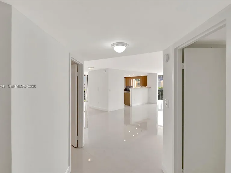 2333 Brickell Ave #305 — Photo 5