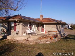 2179 Arcadia Rd, Jacksonville, IL 62650