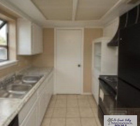 2nd image of 2302 Treasure Hills Blvd APT 1