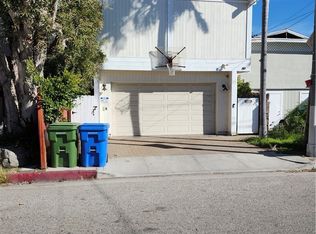 2704 Strongs Dr, Venice, CA 90291