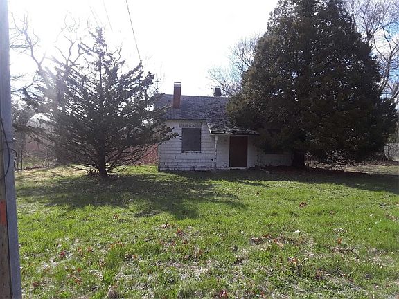5th image of 33 Rogers Ave
