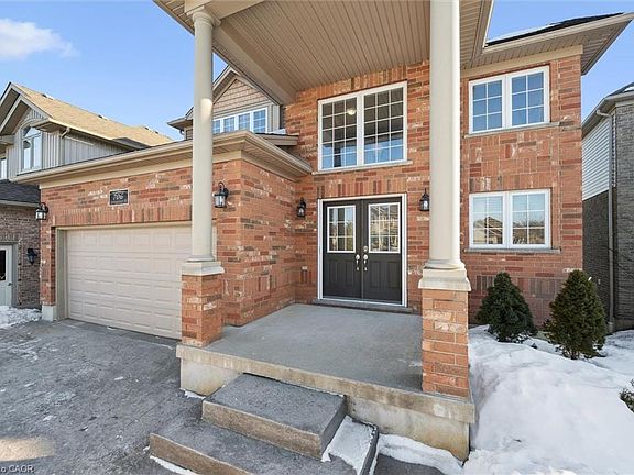 3rd image of 706 Springwater Pl