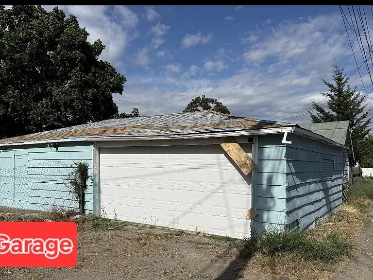 308 E Queen Ave — Photo 6