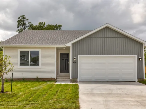 2912 River Ridge Rd, Des Moines, IA 50320