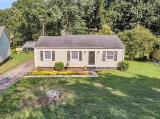 5 Foxhall Rd, Greenville, SC 29605