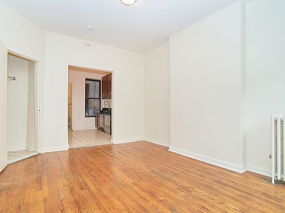 4th image of 207 W 80th St APT 3A