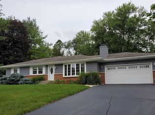 8694 Glacier Dr, Byron, IL 61010