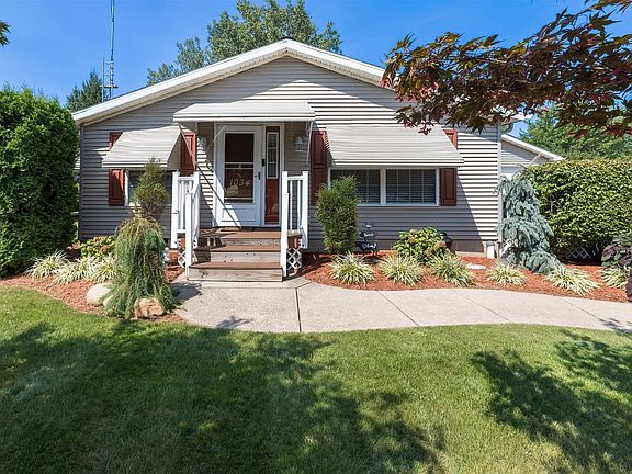 3rd image of 1034 E 32nd St
